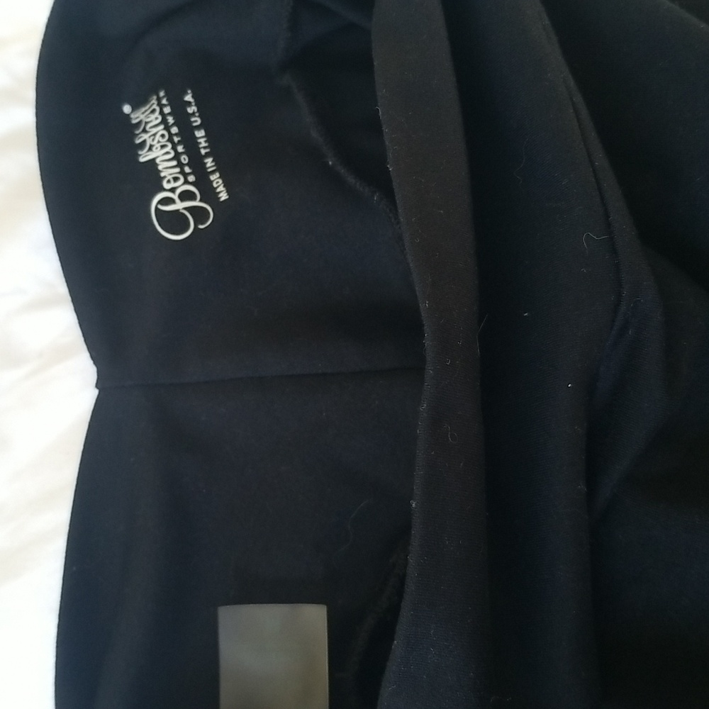 Bombshell Sportswear Toggle Pull Women's Black Hi… - image 7